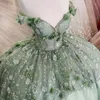 Abiti Quinceanera floreali 3D verde chiaro Abiti da ballo per le donne Abiti in tulle con spalle scoperte 15 Abiti da ballo con strascico Abiti dolci 16