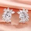 Pendientes de tuerca 2024 elegantes blancos/amarillos con circonita cúbica brillante, joyería ostentosa para boda para mujer, joyería delicada para las orejas