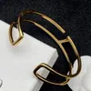 dames sieraden armband designer voor vrouwen manchet armbanden luxe mode armband vrouw sieraden casual elegante armbanden goud zwarte kleur armband met doos