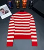 Tasarımcı Kadın Sweaters hırka Örgü Ceket Moda Külot Yün Kadın Giyim Mektubu Örgü Kırmızı Renk Blok Çizgiler Yüksek Kaliteli Kadın Paltolar SML