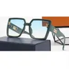 Trendy fashionable sunglasses classic trendy sunglasses UV resistant strong light resistant women's glasses