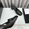 Designer High Heels Hollow Bun Women's Patent Leather Chunky Dress Shoes Metal Smycken Pointed Party Dress Wedding Shoes Square Toe Sandals35-39