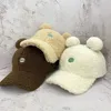 Kış Kadın Beyzbol Kapağı Moda Pompom Sıcak Peluş Top Kore Kadınları Kara Casqutte Gorras 240117