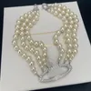 Bracelet boucles d'oreilles collier européen et américain collier de perles à trois couches mode plein diamant satellite clavicule chaîne bracelet ensemble de haute qualité livraison rapide