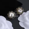 Boucle d'oreille à clous en perles blanches, nouvelle tendance, Simple, Vintage, lettres plaquées, avec coffret