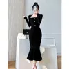 Estilo francês temperamento feminino de alta qualidade vestido preto hepburn estilo preto vestido de gola alta para mulher outono coreano 240117