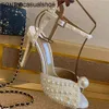 JC Jimmynesty Choo Sacora buty Eleganckie sandały projektant Perfect White Women's Pearls Pasek Lady High Heels Party Wedding Bride Pumps Gladiator Sandalias EU36-42