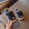 Barn casual skor baby flickor sneakers vår höst utomhus pojkar skor tecknad björn barn inafnt småbarn skor storlek 2130 240117