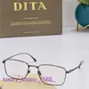 Designer-Mode-Sonnenbrillen-Online-Shop voller Brillengestelle für Herren und Damen, gebackene Lackrahmen, Myopie-Brillen aus reinem Titangold mit Gigt-Box AP0K