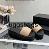 Chaussures canallles talons de coin femmes pantoufles concepteurs sandales en cuir matelassé plates-formes en mousse de mousse épais bottomage sur les diapositives de la mule bilan bontrlocker c top flop