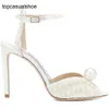 Jc jimmynessity choo robe mariage sacora chaussures nuptiales élégantes sandales blanches perles en cuir marques de luxe hauts