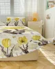 Säng kjol vintage blommor fjärilar gula tulpaner monterad sängäcke med örngott madrass täcker sängkläder set ark