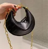 Designerväskor Mini Underarm Bag Top Quality Crescent Bag Handväska Fashion Classic Women's Leather Retro Bag