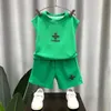 2pc garçon vêtements ensemble été mode soie lettre imprimer garçons ensembles enfants hauts sans manche shorts amples tenue ensemble sweats à capuche et pantalons 240117