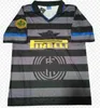 InterS Milans homem Retro camisas de futebol RONALDO CRESPO ADRIANO 1997 98 99 00 01 02 03 04 05 07 08 finais MILITO SNEIJDER J.ZANETTI Eto'o camisa de futebol clássica vintage