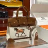 10s Tote Bag Wax Thread Designer Bag Real Leather 25cm30cm Helt handgjorda väska Limited Edition Horse Totem Bag Luxury Purse Wax Line Stitching High-End Customization