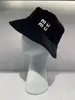 Fashion Fisherman borduurbrief Autumn Winter Black Veet Baseball Cap emmer Casual Designer Hat voor mannen en vrouwen