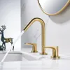 Wastafelkranen Luxe geborsteld goud messing kraan 3 gaten 2 handgrepen Wastafelmengkraan Hoge kwaliteit Modern design Koperen bad