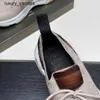 Berluti Sneakers Uomo Scarpe Bruti Shadow Grey Uomo Sport Questo paio di calzini ha una comoda fodera interna Rj 9Q5G