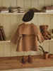 Kurtki jesienne zima dziewczynka wełniana płaszcz dla niemowląt duży lapowy wiatroodporny kurtka ciepła wełna dla dzieci moda płaszcz wiatru ldren peoat h240508