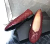 Sapatos de balé de qualidade novos mocassins de tecido com bloqueio de cor de dedo do pé redondo bombas planas femininas