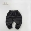 Byxor 2023 Ny Spring LDren Cotton Harem Pants Lossa Babybyxor Solid Boys Girls Casual Pants Kids Sport Pants Ldren kläder H240508