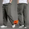 Мужские брюки, мужские зимние теплые свободные армейские хлопковые мужские брюки с несколькими карманами, утепленные беговые брюки, эластичные бархатные брюки-карго, размер M-6XL