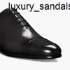 Berluti Mens Leather Shoes Dress Shoe Classic Classic Gaspard Galet Calf Bekväm Mens Lace Up Formal Oxford Black Grey 05539.5 RJ