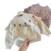 プルオーバー冬の新しい女の赤ちゃんフリースセーターキッズかわいい花の刺繍トップ幼児厚い暖かいニットウェアldrenプラスベルベット服H240508