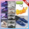 Gratis verzending Designer Casual Platform Slides Slippers Vrouw antislip slijtvast superlichtgewicht slippers met gebloemde badkamer Platte strandsandalen