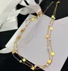 Designer di giacche di lusso Bracciale di gioielli Orecchini a forma di cuore per marchi di moda da donna Collane e braccialetti regalo di compleanno di San Valentino