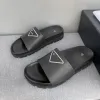 luxury rubber sandal Casual High quality sunny Summer shoes flat beach shoe platform sandale Outdoors Slide Men triangle Women Slipper Designer Sliders Mule loafer