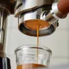 Macchina per caffè espresso a leva manuale Macchina per caffè espresso professionale a pressione variabile Macchina da caffè portatile da campeggio per la casa