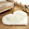 Carpets Heart-shaped Long Plush Carpet Modern Simple Imitation Sheepskin Rugs Girls Bedroom Bedside Floor Mats Soft Cushion Home Textile