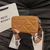 Designkamera 2023 Ny casual en axel crossbody små väskväskor fabrik online 70% försäljning