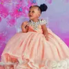 Nuke pembe çiçek kız elbise kapalı omuz tül rehinestones balo elbisesi prenses flowergirl elbisesi küçük çocuklar ilk doğum günü parti kızı ve anne elbise cf039