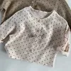 Kurtki 2023 Summer New Baby Cotton Line Cardigan Girls Kurtka cienki oddychający LDREN SUN PROTECTION KURTA BORNES PLAT H240508