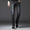 Mäns jeans Korea version Mens Högkvalitativa ädla svarta jeansslimsträcka jeanslight lyxbroderier Jeans Stylish Sexy Street Jeans; L240119