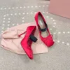 2024women 's Dress Shoes Bow Silk 하이힐 샌들 발레 펌프 발 뒤꿈치 Mary Jane 9.5cm 럭셔리 디자이너 신발 화이트 레드 핑크 웨딩 스틸레토 하이힐 35-41