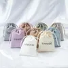 Rings 100pcs Personalized Brand Drawstring Gift Wedding Favor Candy Bags 7x9cm Jewelry Packaging Pouches Silk Satin Cosmetic Bag