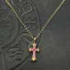 2024 Diseñador Marca Cross Ch Collar para mujeres Cromos de lujo 22k Oro Diamante Clásico Suéter Cadena Corazón Hombres Joyería Moda Colgante Neckchain 4r4g Z0XR