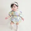 Rompers Fashion Flower Print Baby Girl Body Bodysuit Cotton Princess Ubranie 2023 Lato Nowy niemowlę Jobsit Baby Girl Ubrania H240508