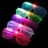 Lunettes à obturateur en forme de cœur clignotantes à Led pour adultes et enfants, lunettes de fête, lumière néon pour fournitures dans l'obscurité, accessoire de Rave de mariage d'anniversaire