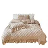 Sängkläder sätter vinter tjock och varm mjölk sammet fyra stycken set prinsessan stil korall med rufsade kanter bomulls täcke täckning