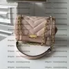 Luxo crossbody flip saco bradshaw lock catch pequeno quadrado saco de alta qualidade designer bolsa 24cm moda feminina ombro axilas bolsa