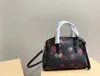 Bola versátil clássica Darcie Bolsa de alta qualidade Designer de luxo Mulher Bolsa Crossbody Moda Moda Satchels Lazer Bolsa de Viajante Estilo Estreado Bolsa muito Prática