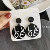 Lettre coréenne Love Black Acrylique Round Square Long Boucles d'oreilles Instagram Bijoux de mode Instagram