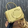 Tasarımcı Tote Çanta El Çantası Moda Crossbody Bag Düz Renkli Kadın Çantalar Çanta Omuz Torbası Cüzdan Tasarımcısı GÜNLÜ DERİ DERİ DERİ STREAD FERECHER CEP SİYAH