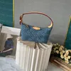 Denim Hobo Hills Pochette Clutch Bag Frankreich Luxusmarke L Stickerei Canvas Mini Designer Unterarmhandtasche Lady Rindslederbesatz Hochwertige Umhängetaschen