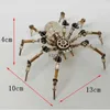 Hantverksverktyg 3D Pussel Metal Luminous Spider Model Kit Steampunk Mekaniska insekter Dragonfly Mantis DIY Assembly Toy Children Birthday Present YQ240119